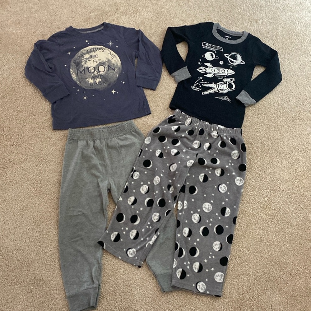 Toddler boy pj’s sets. Size 4T